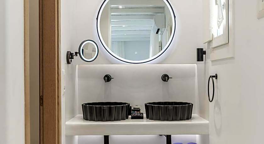 Majo Suites