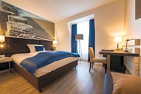 Standard Double Room with Bath