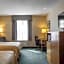 Quality Hotel & Suites Woodstock
