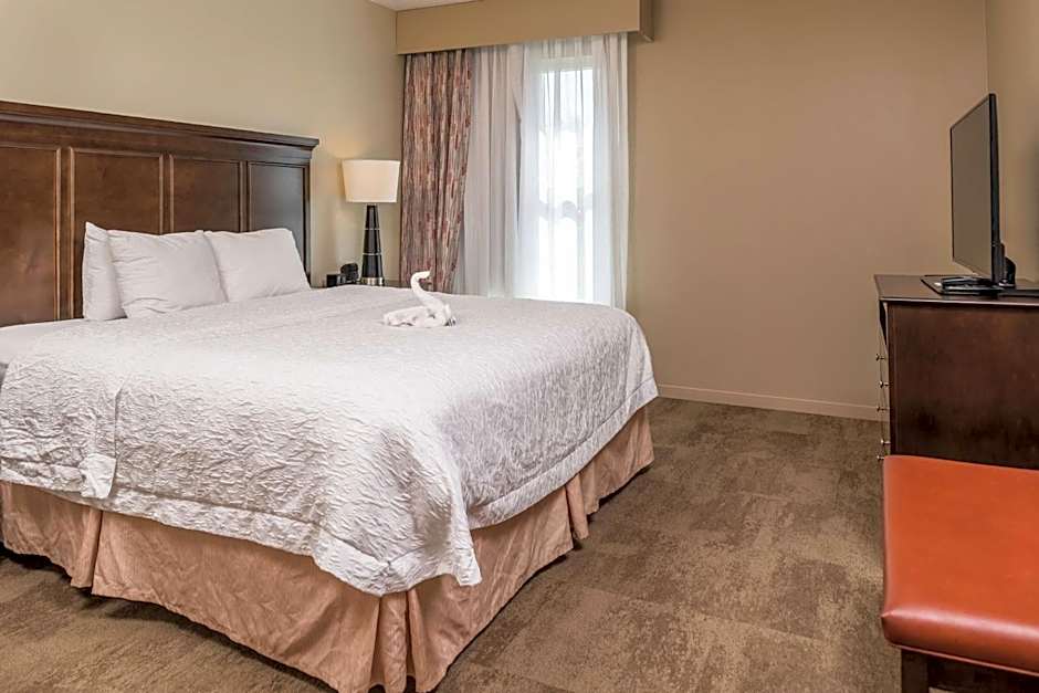 Hampton Inn & Suites Charlotte-Arrowood Rd.