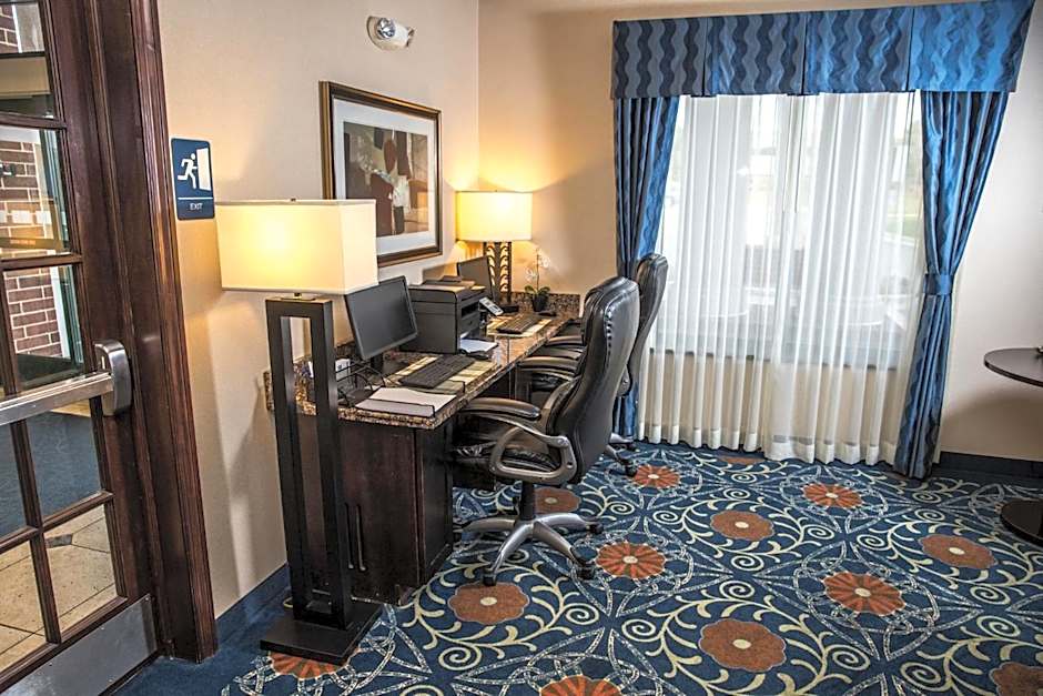 Holiday Inn Express Hotel & Suites - Novi By IHG