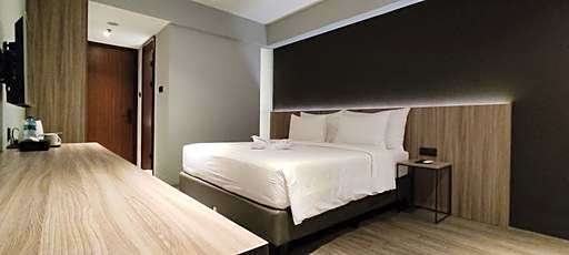 Rogers Hotel Manado