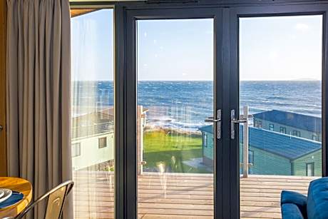 Sauchope Links Holiday Lodge and Glamping Park