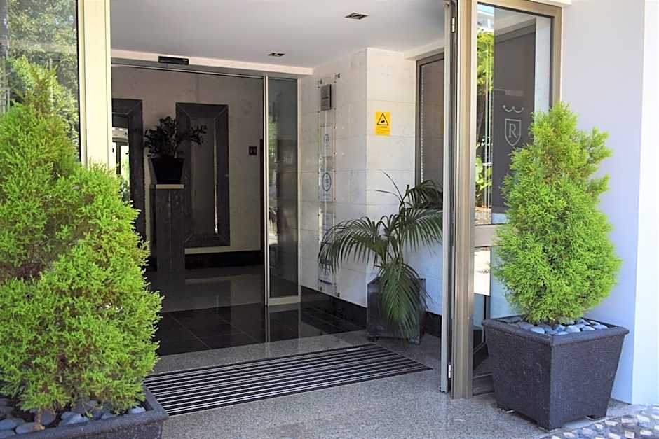 Madeira Regency Cliff- Adults Only