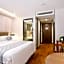 GEM Hotel Ningbo Jiangbei District Hongtang Haide Square