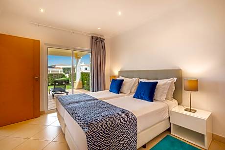 Two-Bedroom Townhouse with Pool View