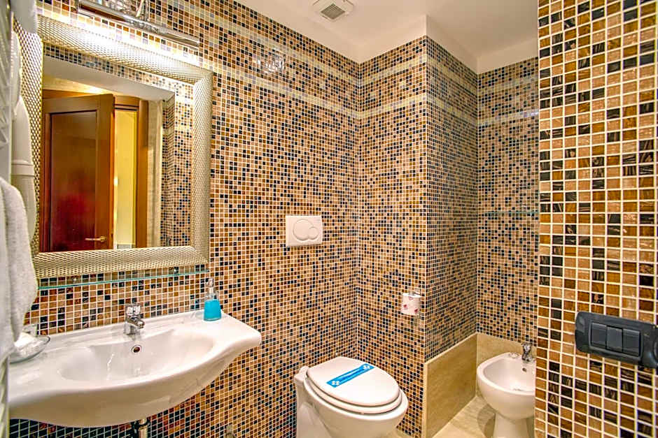Aurelius Art Gallery Hotel