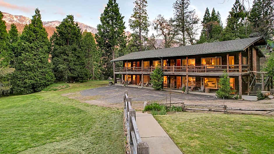 Suite Meadow @CN Lodge# 7