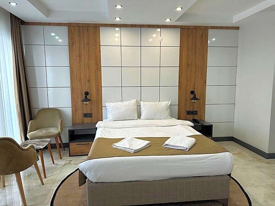 Pars Palas Hotel