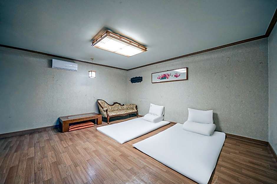 Changwon Olympic Hotel