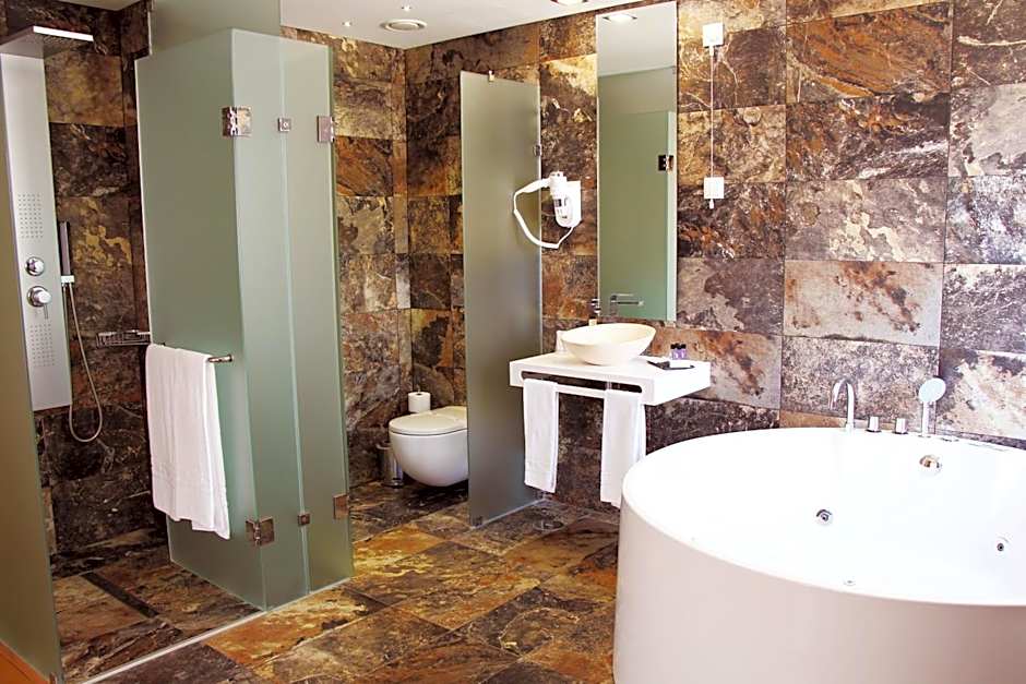 America Diamonds Hotel