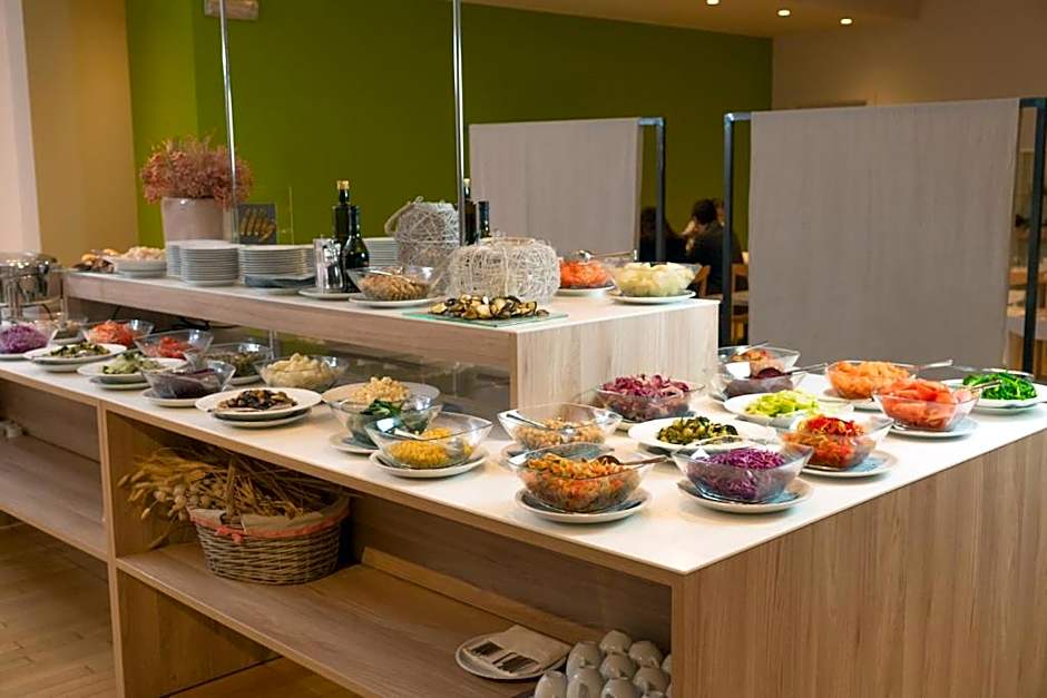 Helios Hotel & Restaurant