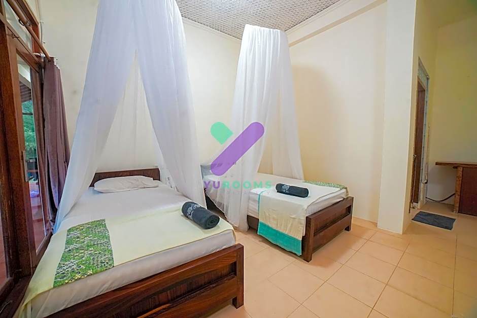 Arys Lagoon Bungalow & Hotel