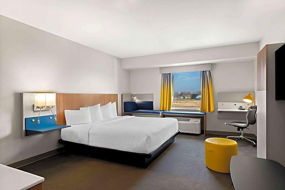 Holiday Inn Express And Suites George Quincy South