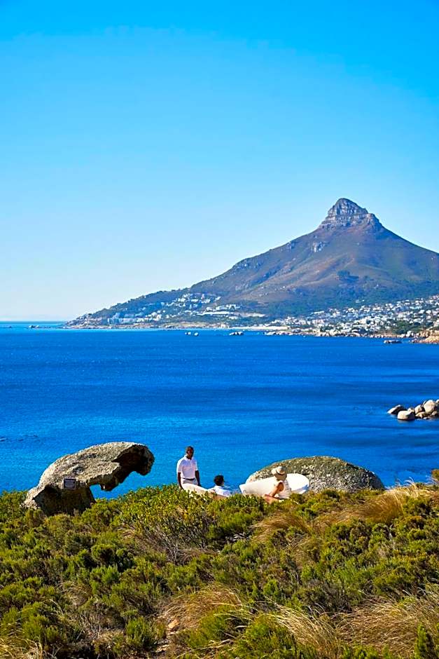 Twelve Apostles Hotel & Spa