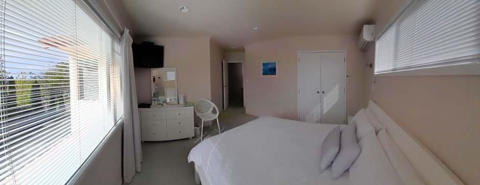 Seascape Villa B&B