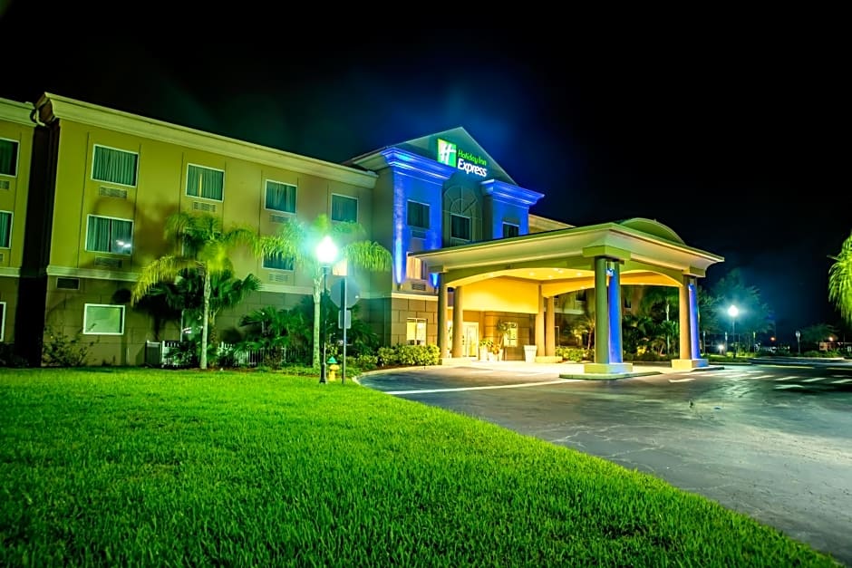 Holiday Inn Express Hotel & Suites Cocoa