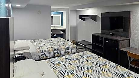 Queen Room with Two Queen Beds