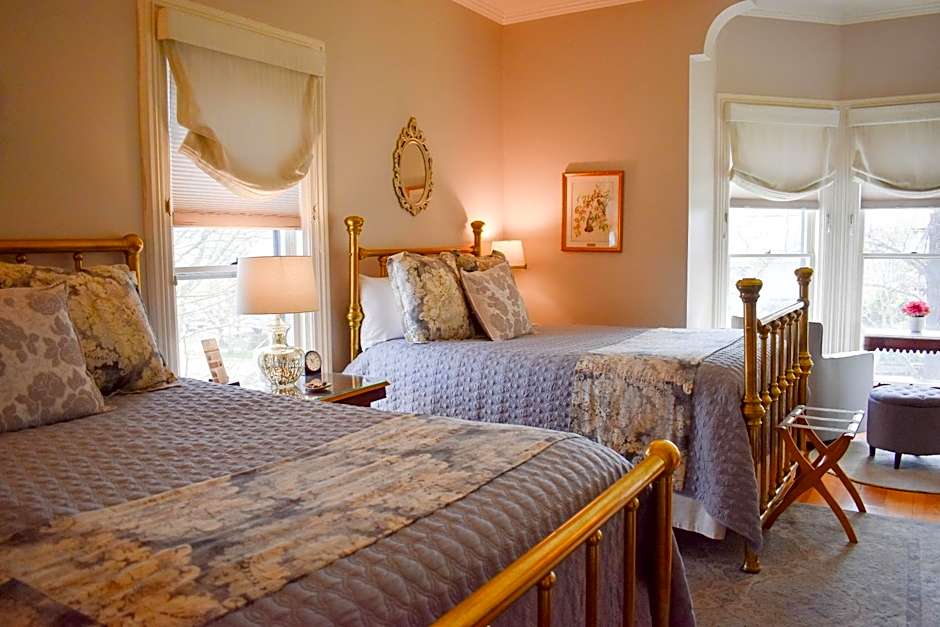 McCall House Boutique Hotel