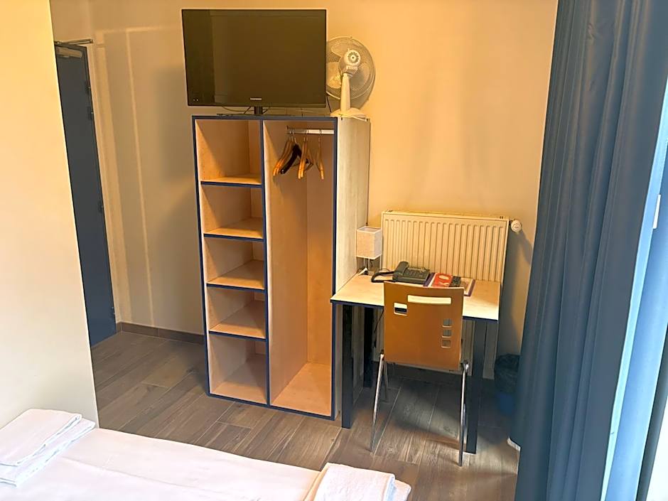 Hotel César Centre-ville Gare Charleville-Mézières