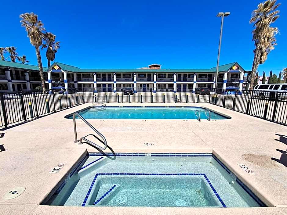 Days Inn by Wyndham Safford, AZ