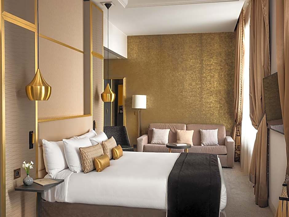 Niepce Paris, Curio Collection By Hilton