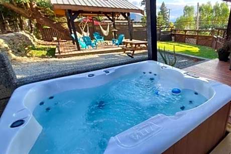 Cowichan Lake Cottages - Youbou