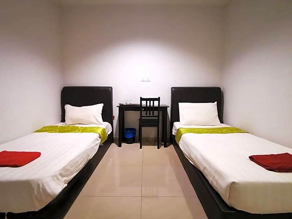 Clover Hotel