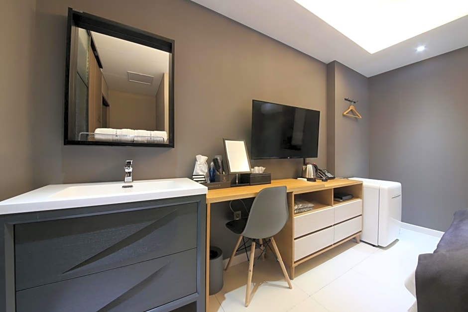 Hotel K