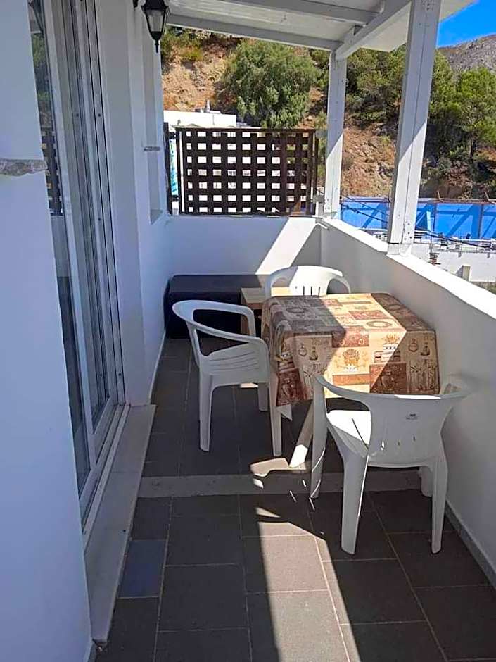 Kalymnos Platy Gialos Mousellis Makis Apartments