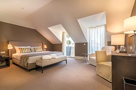 Deluxe Double or Twin Room with Balcony