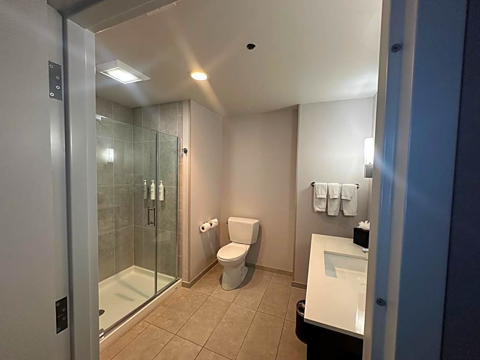 Embassy Suites By Hilton Kansas City/Olathe