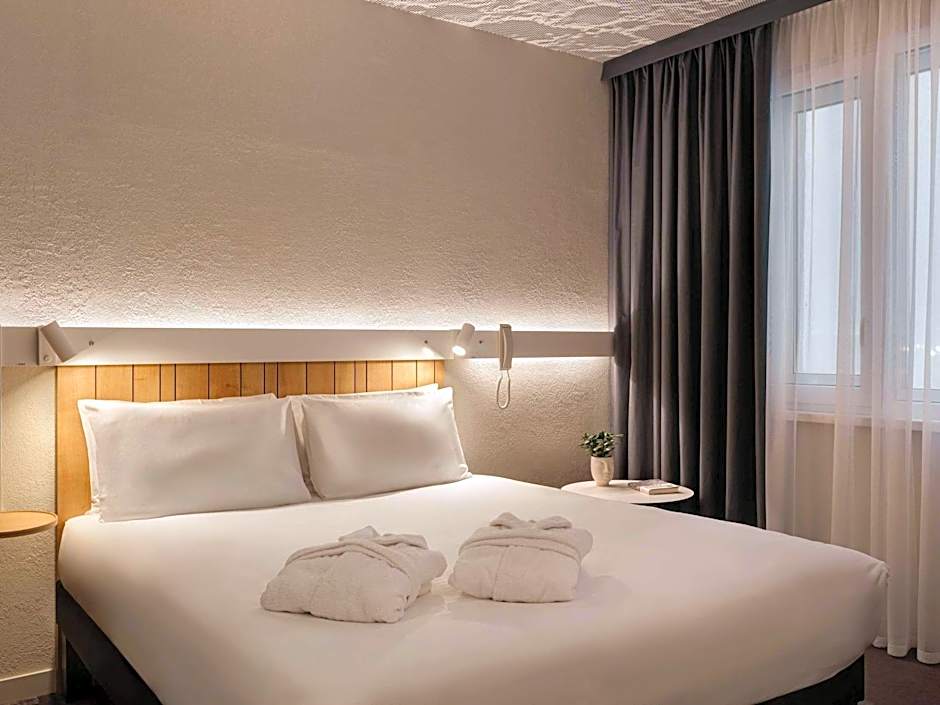 ibis Kyiv Beresteiska