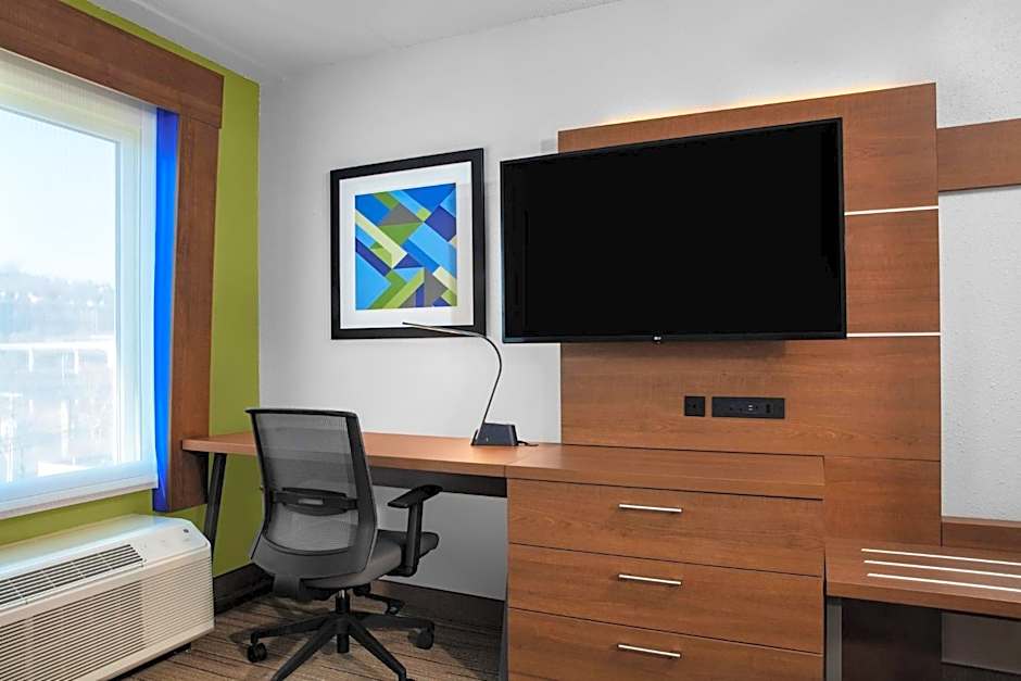 Holiday Inn Express Charleston-Civic Center By IHG