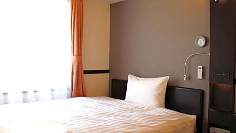 Standard Single Room - Smoking