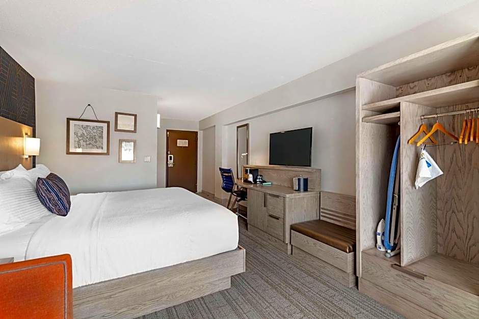 Best Western Plus Landmark Inn