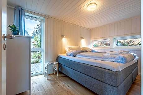 Deluxe Three-Bedroom House