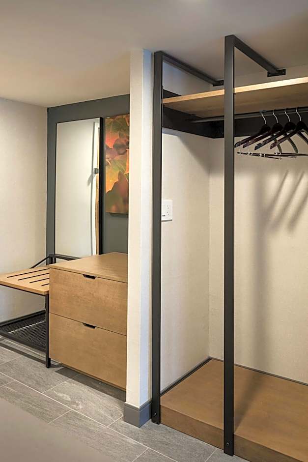 Fairfield by Marriott Inn & Suites Providence Airport Warwick