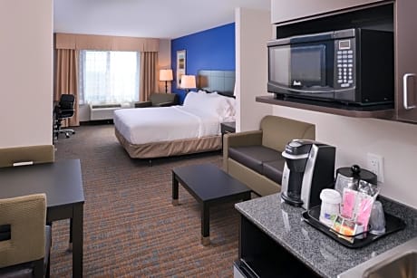 King Suite with Sofa Bed