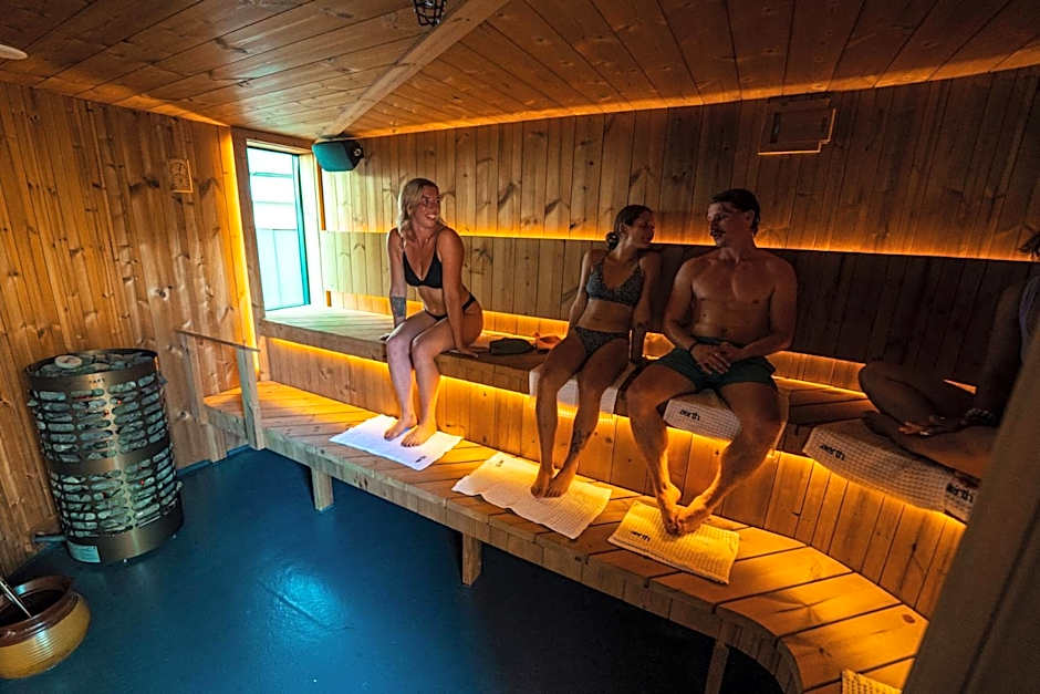 Huntingdon Hotel and Suites