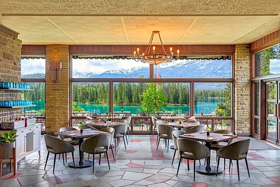 Fairmont Jasper Park Lodge