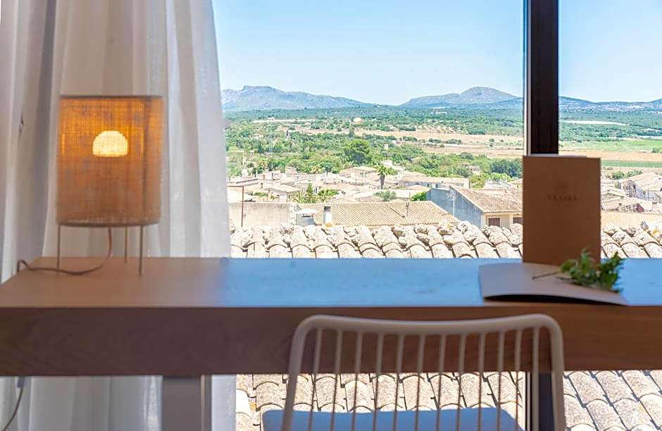 Ynaira hotel & Spa