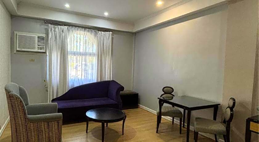 Queen Margarette Hotel