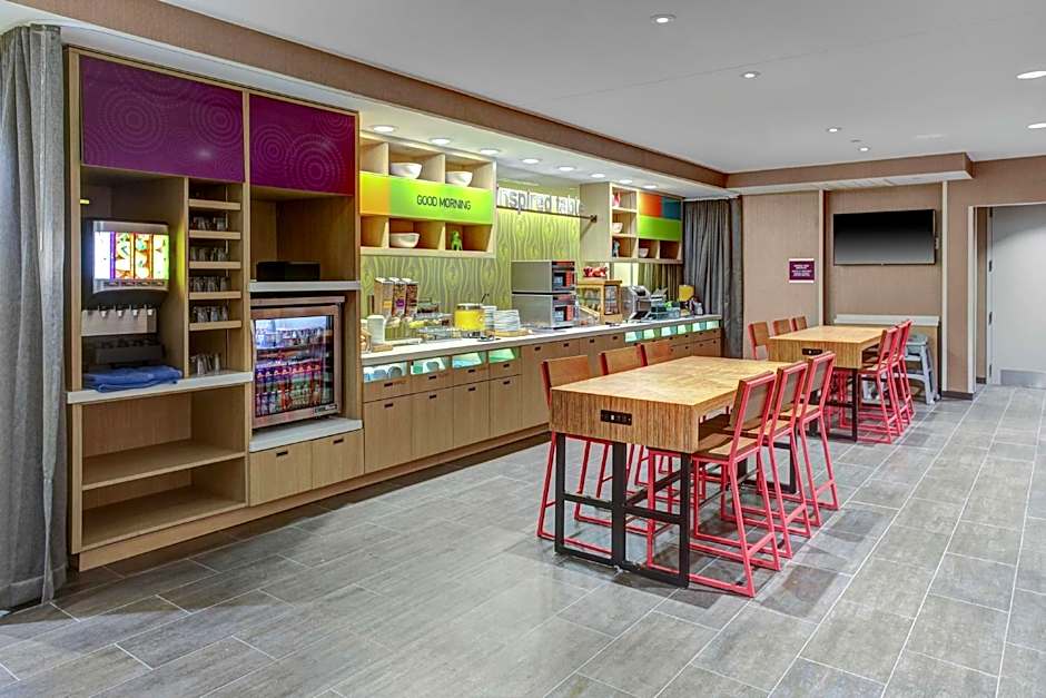 Home2 Suites by Hilton Louisville Airport/Expo Center