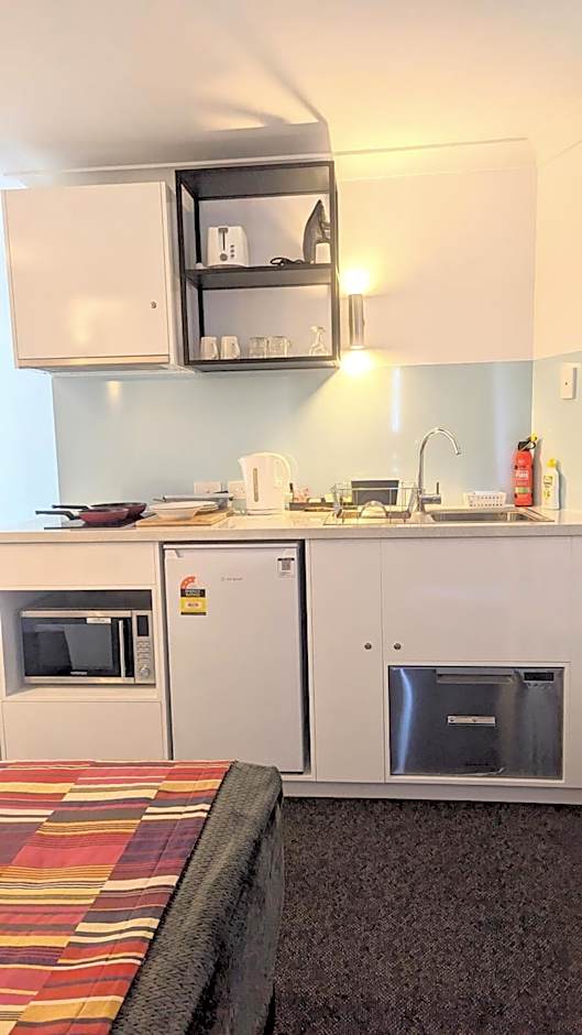 PROSERPINE MOTOR LODGE