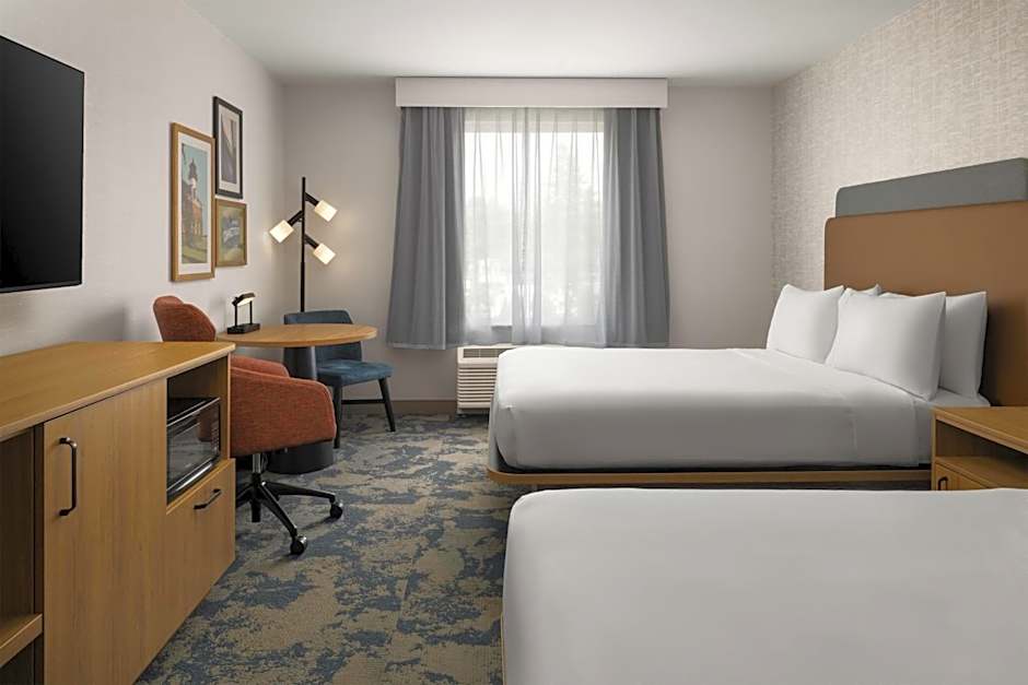 Hampton Inn & Suites Mystic
