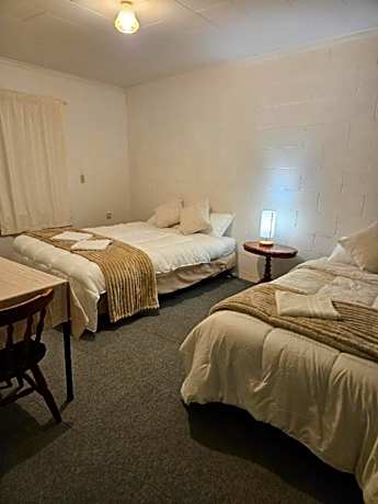 Studio with Queen Bed
