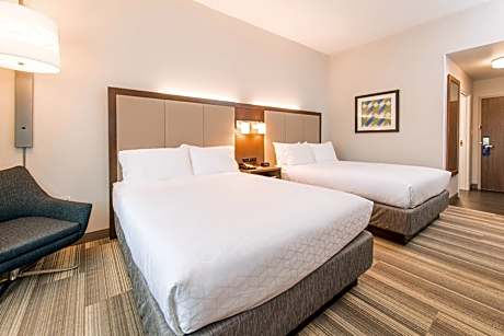 Standard Queen Room with Two Queen Beds