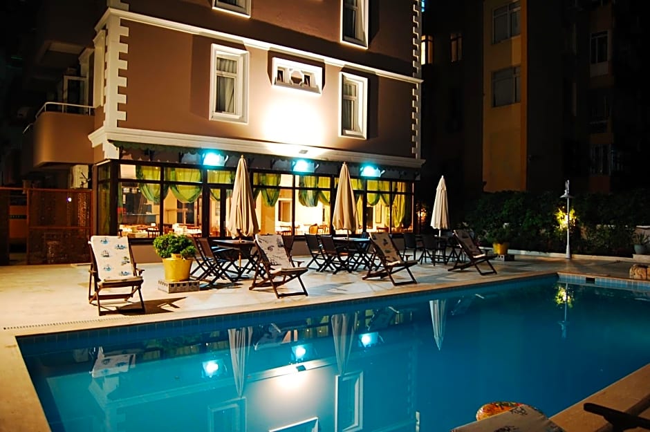 Triana Hotel