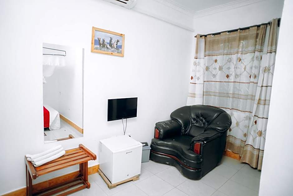 Arusha Giraffe Lodge